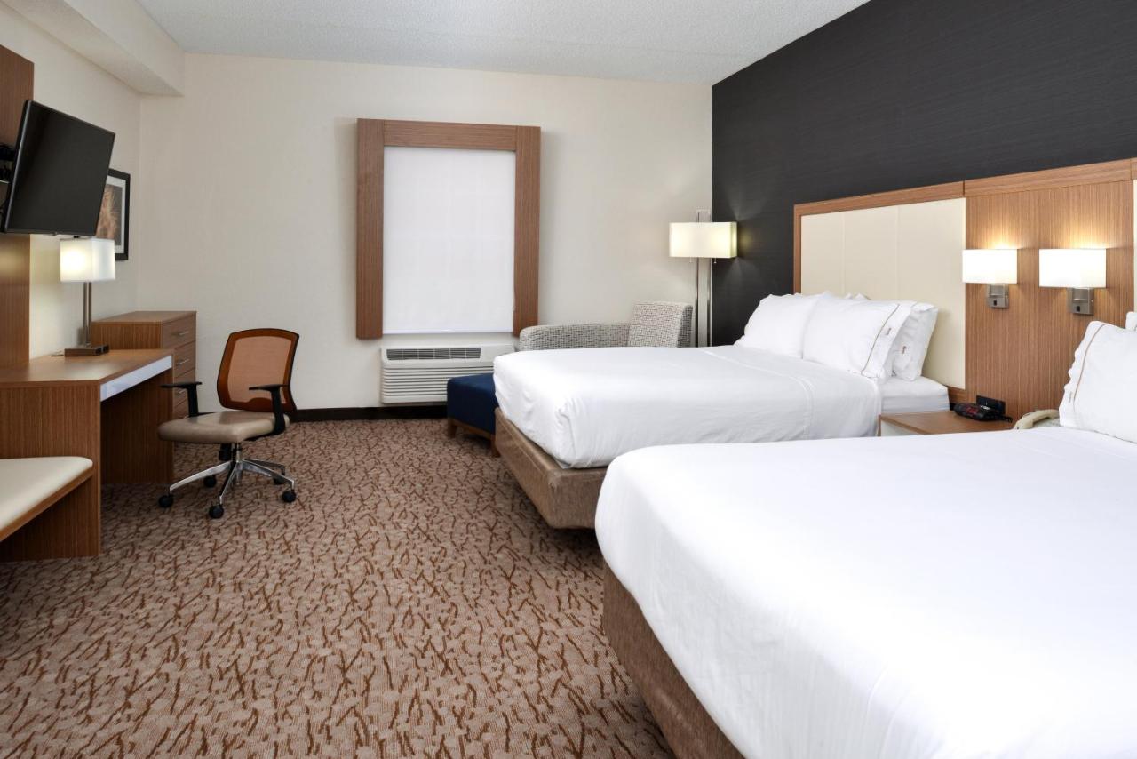  | Holiday Inn Express Hotel & Suites Bonita Springs