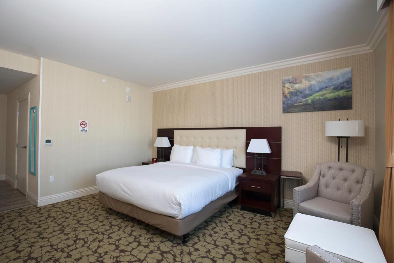 King Room with Sofa Bed - Non-Smoking at Holiday Inn El Monte - Los Angeles, an IHG Hotel