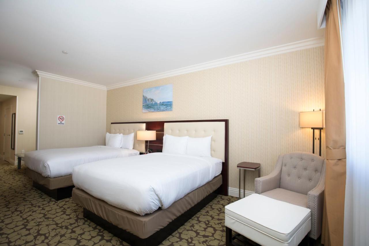 Queen Room with Two Queen Beds - Disability Access at Holiday Inn El Monte - Los Angeles, an IHG Hotel