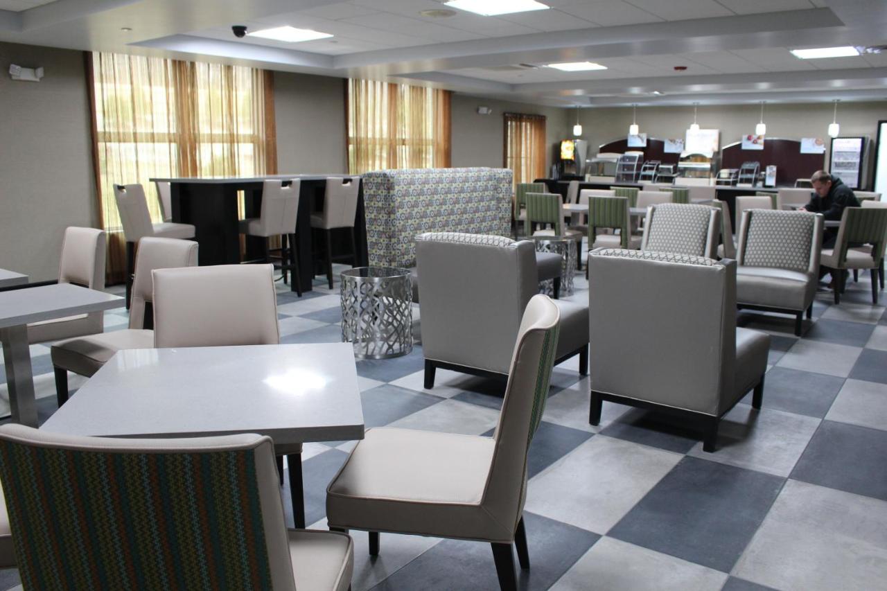 | Holiday Inn Express & Suites Shawnee-Kansas City West, an IHG Hotel
