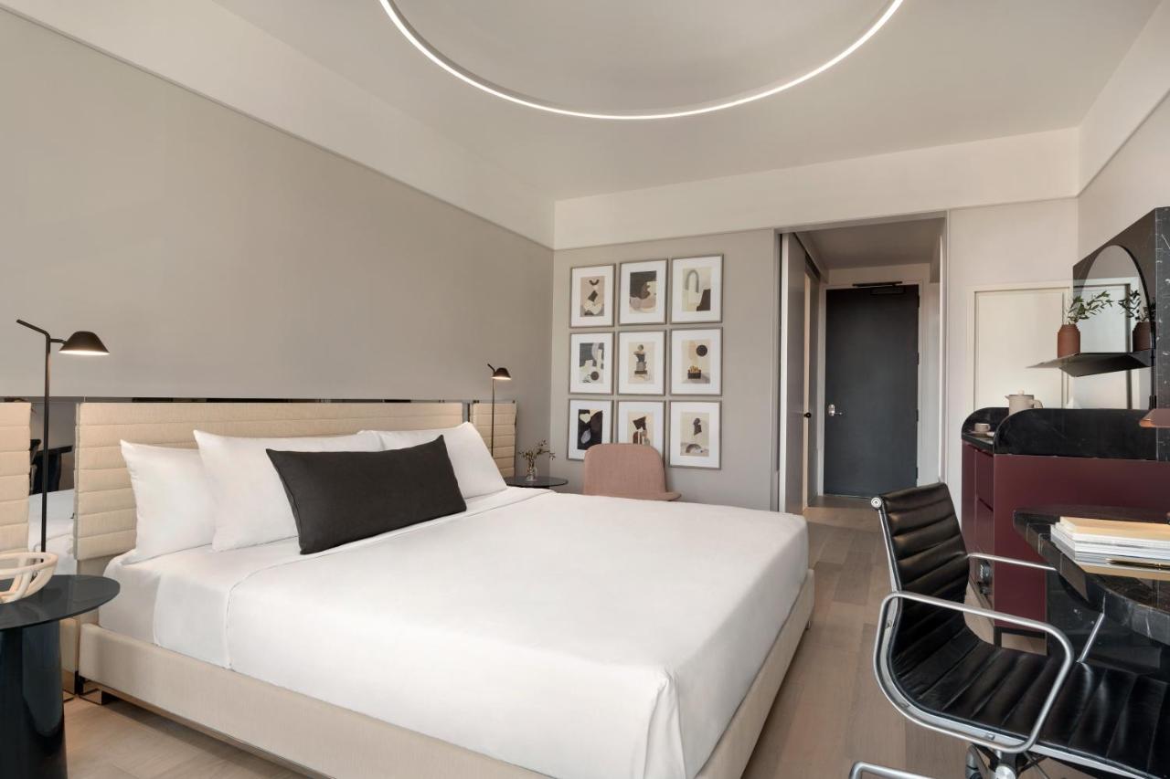 Standard King Room at Hotel Indigo Williamsburg - Brooklyn by IHG