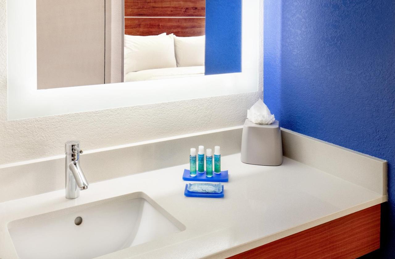 King Suite - Hearing Accessible, Sofa Bed, Mini Fridge, Microwave at Holiday Inn Express Chesapeake - Norfolk by IHG