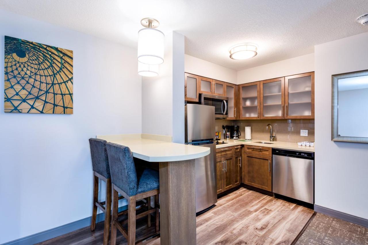 | Staybridge Suites - Fort Lauderdale Airport - West, an IHG Hotel