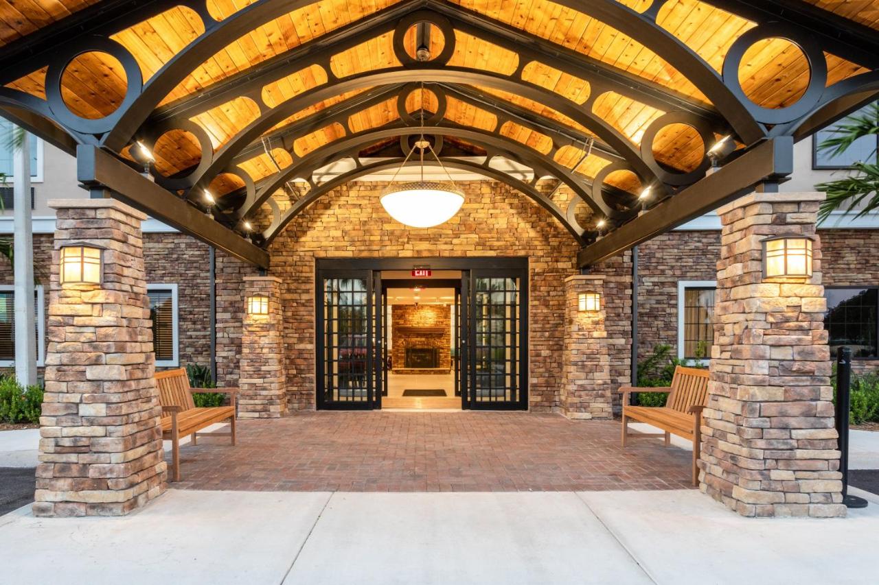 | Staybridge Suites - Fort Lauderdale Airport - West, an IHG Hotel