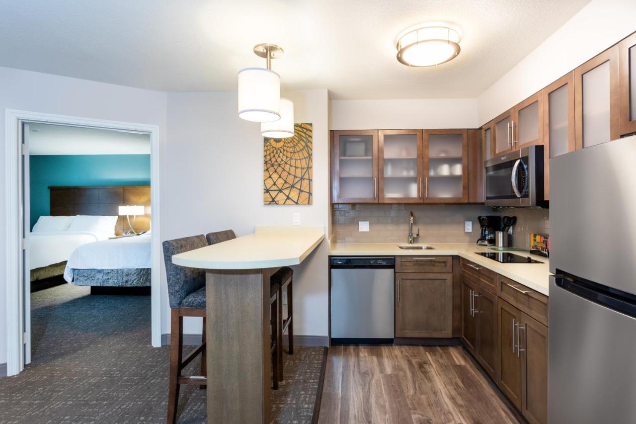 | Staybridge Suites - Fort Lauderdale Airport - West, an IHG Hotel
