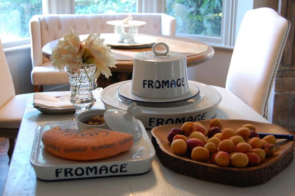 | Napa Farmhouse Inn