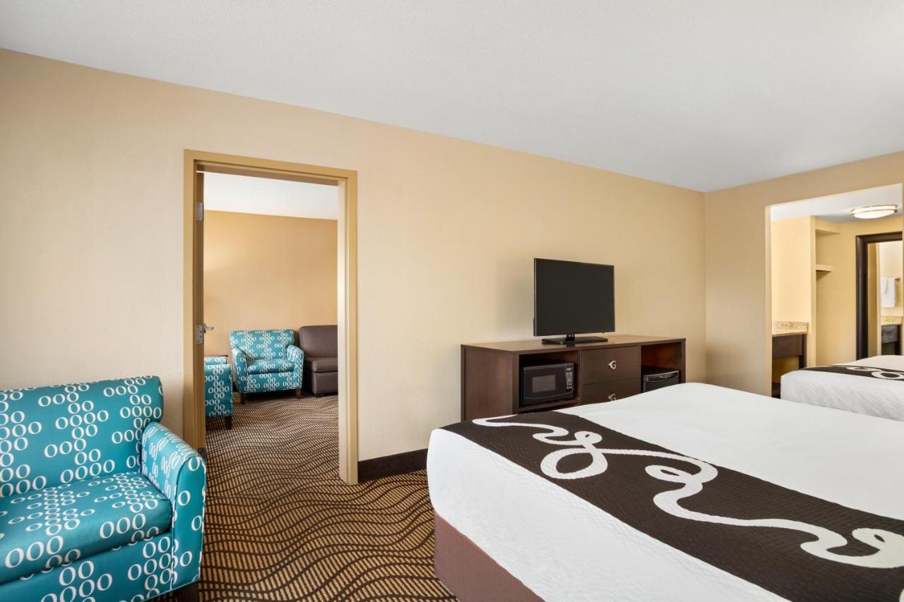 One-Bedroom Suite with Two Queen Beds - Non-Smoking at La Quinta Inn & Suites by Wyndham Richmond-Midlothian