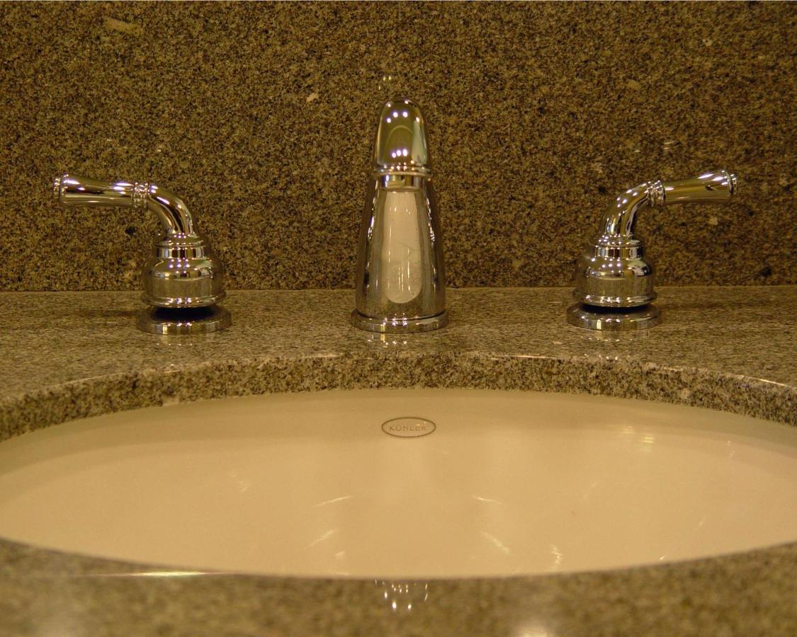 Deluxe Double Queen Room - Non-Smoking at Best Western Snowcap Lodge
