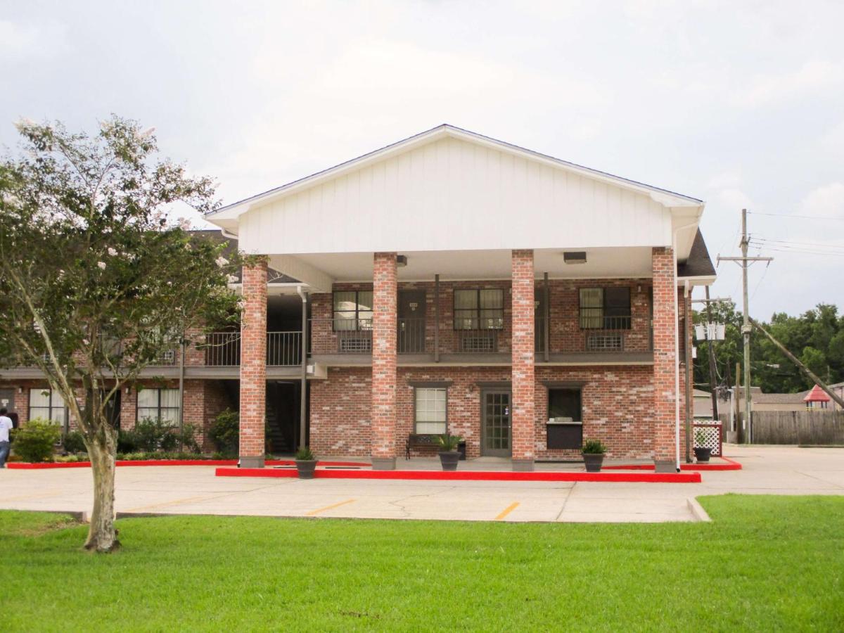 | Studio 6-Luling, LA