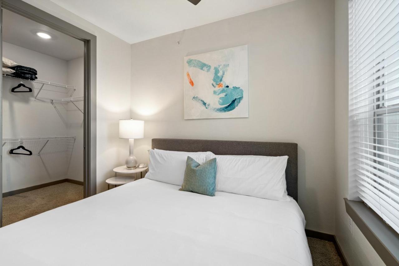 Two-Bedroom Apartment (Self Check-in with Virtual Front Desk) at Kasa Arlington Dallas