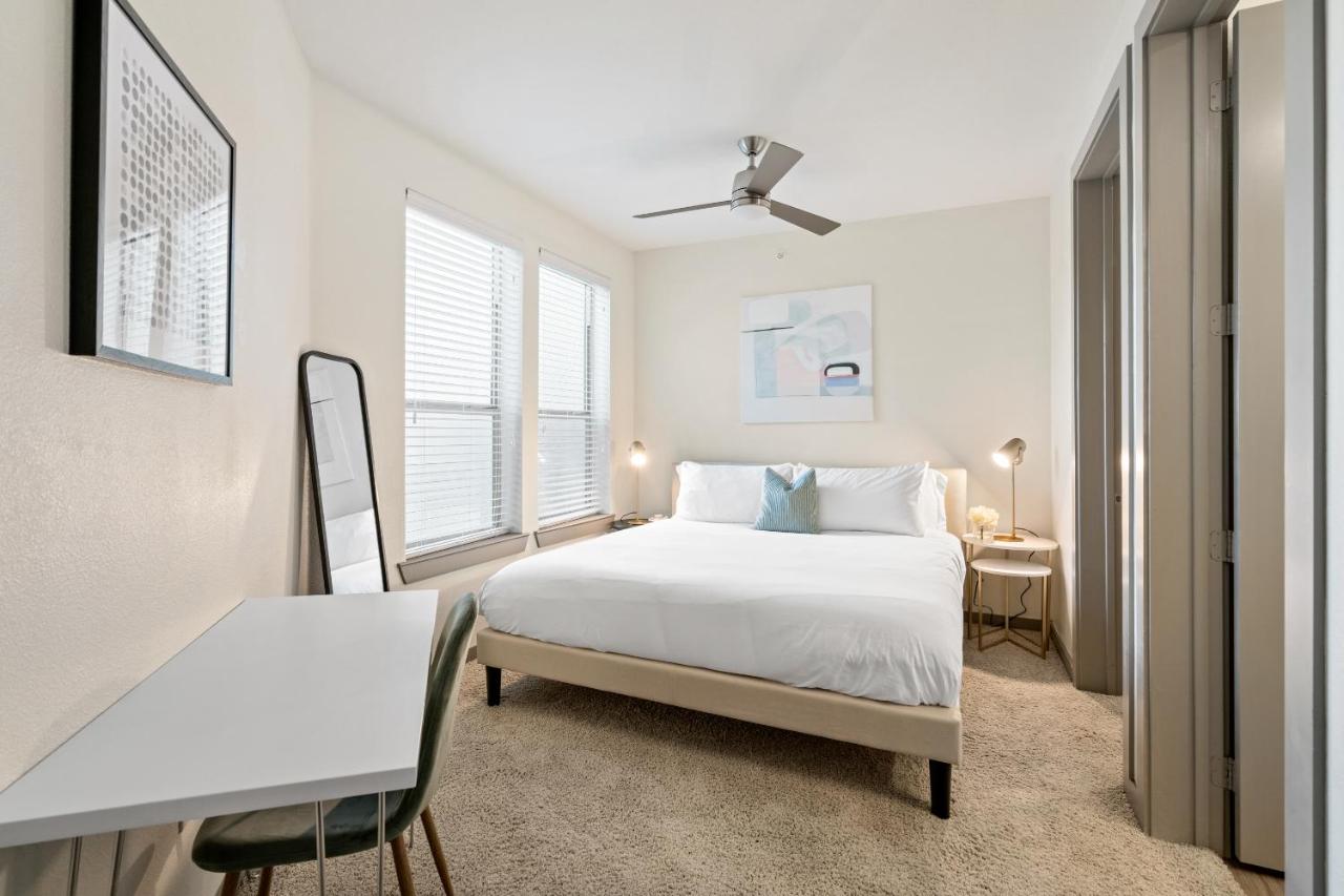 Two-Bedroom Apartment (Self Check-in with Virtual Front Desk) at Kasa Arlington Dallas