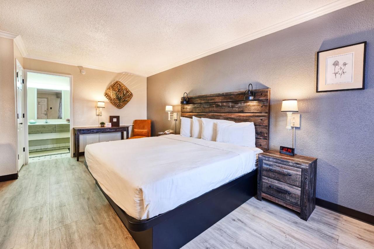 | San Mateo Inn