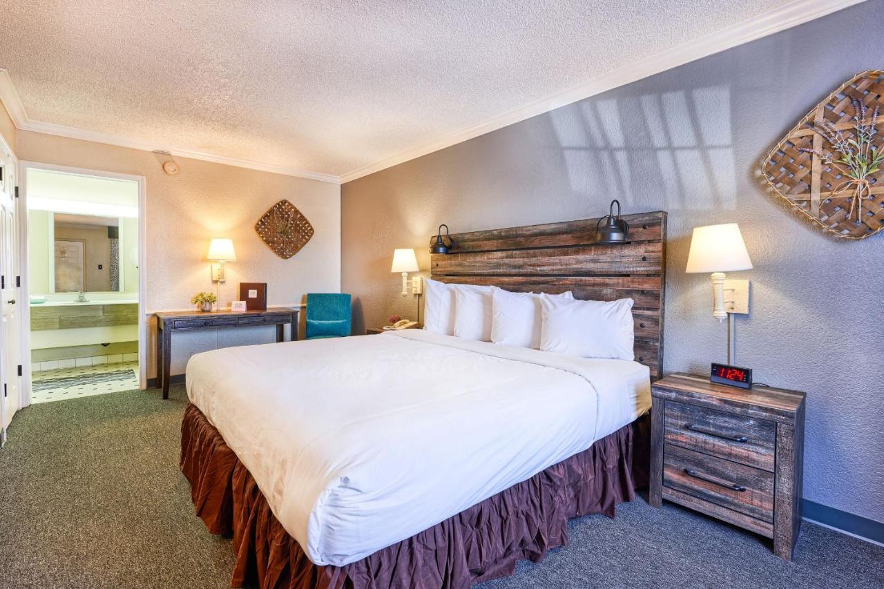 | San Mateo Inn