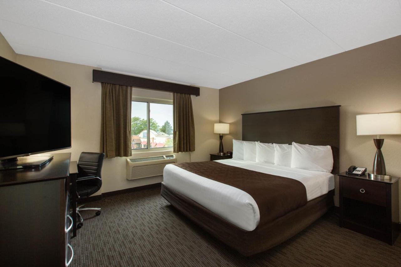 King Room - Non-Smoking at AmericInn by Wyndham Apple Valley