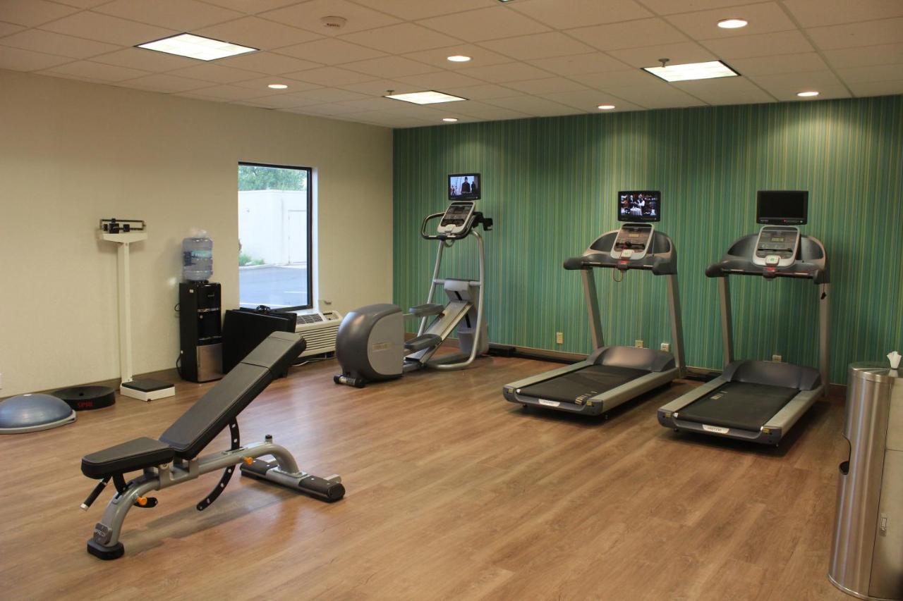 | Holiday Inn Express Wilmington, an IHG Hotel