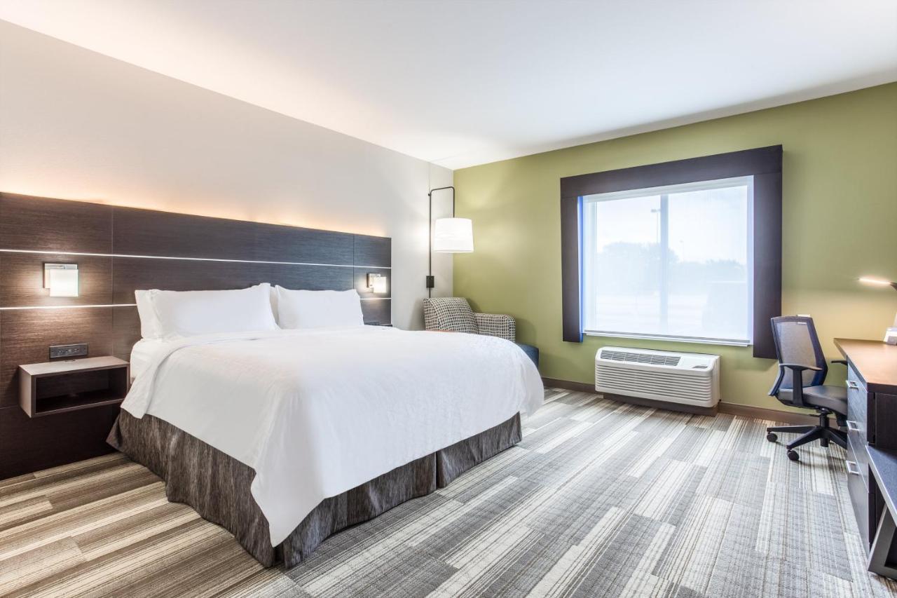  | Holiday Inn Express & Suites Ottawa