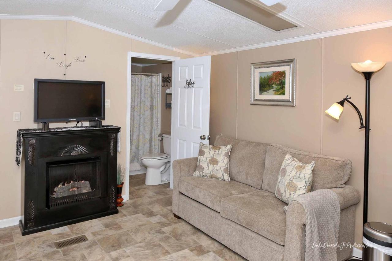 | Hertzog Homestead Bed & Breakfast