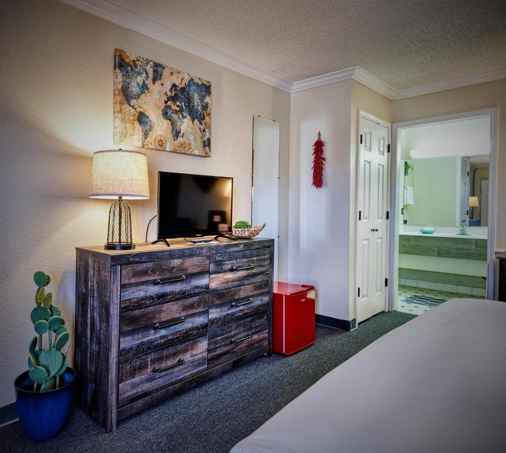 | San Mateo Inn