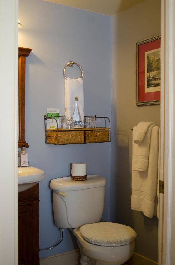 | Hertzog Homestead Bed & Breakfast