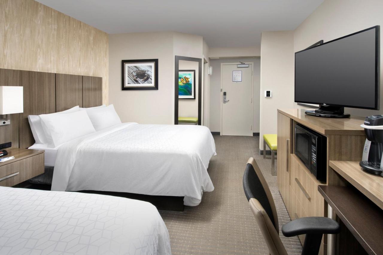 | Holiday Inn Express Hotel & Suites Annapolis, an IHG Hotel