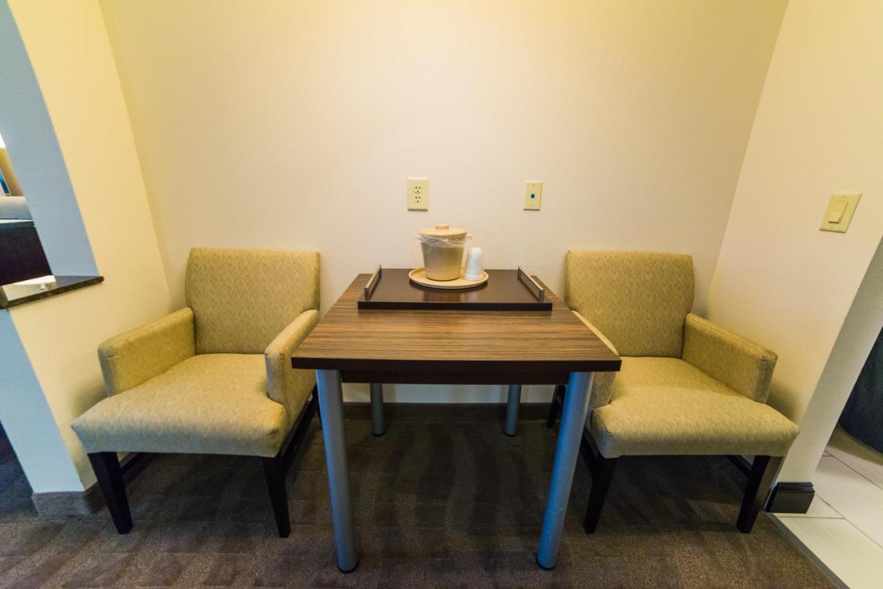 Queen Room with Two Queen Beds - Non-Smoking at Holiday Inn Express Hotel & Suites Rockingham by IHG