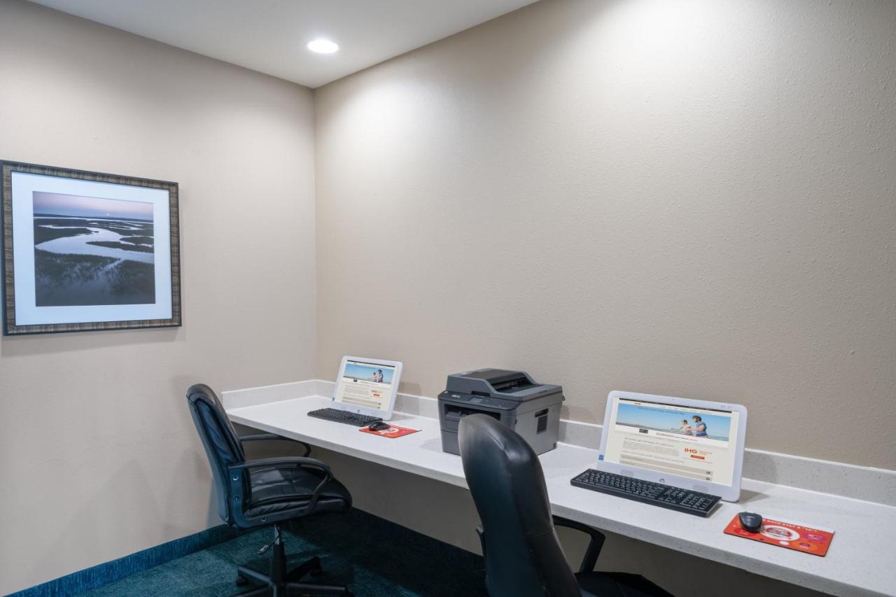 | Candlewood Suites Auburn, an IHG Hotel
