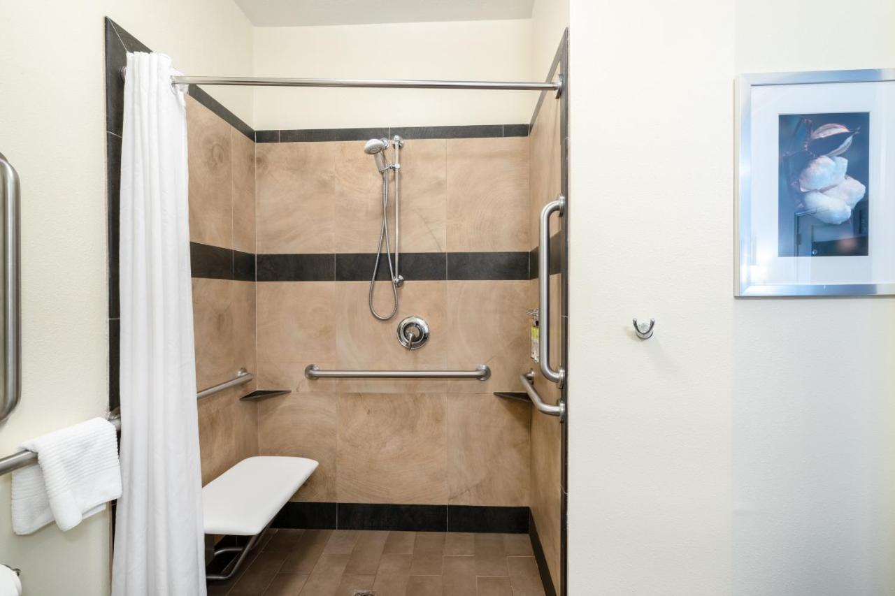 | Candlewood Suites Auburn, an IHG Hotel