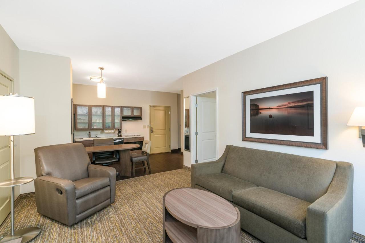 One-Bedroom King Suite at Candlewood Suites Auburn, an IHG Hotel