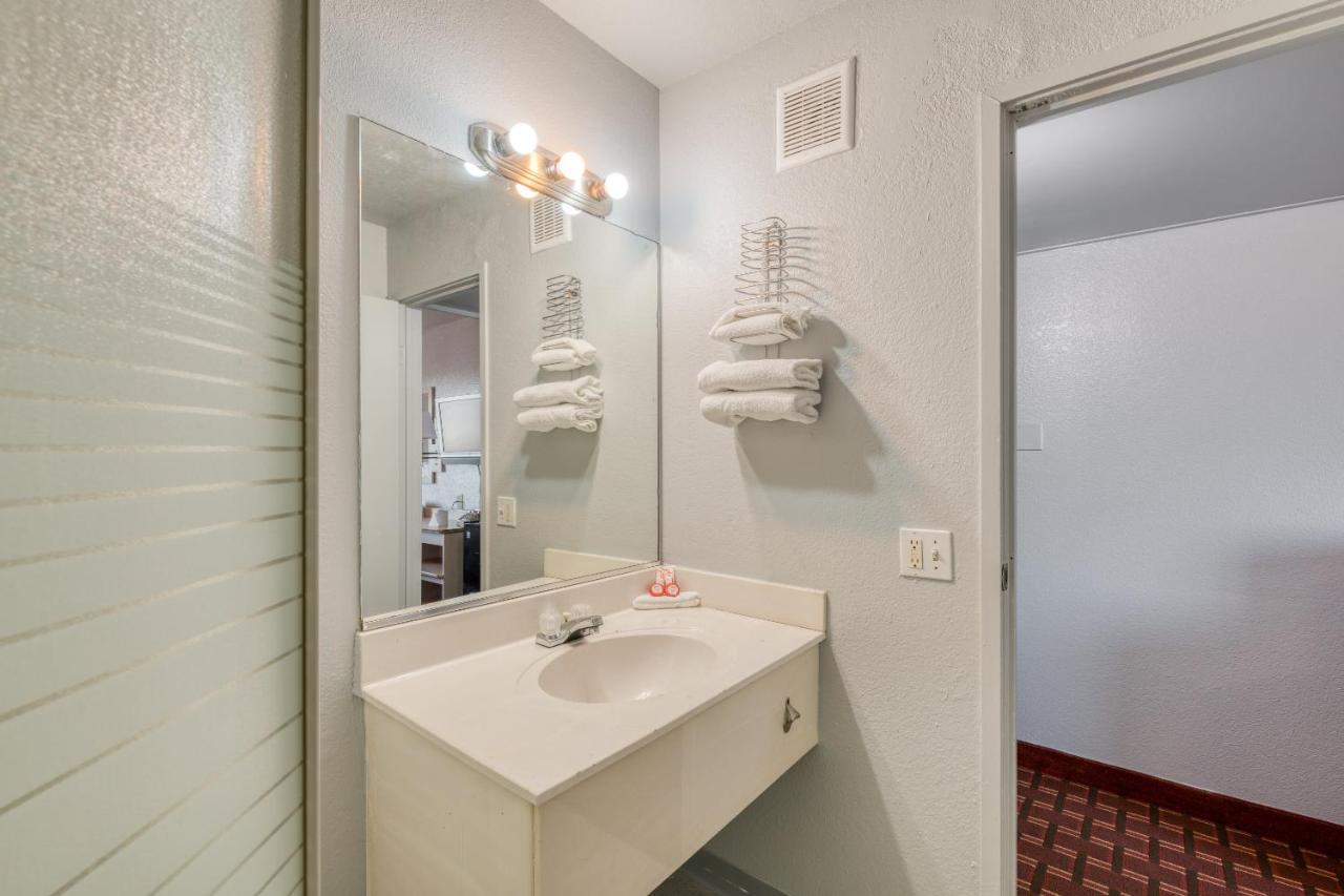 | OYO Hotel Houston Southwest I-69