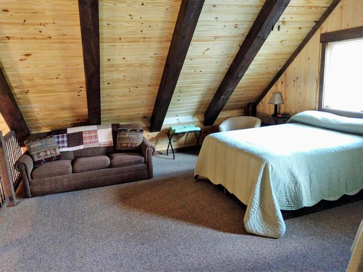 | Freedom Ridge Cabins