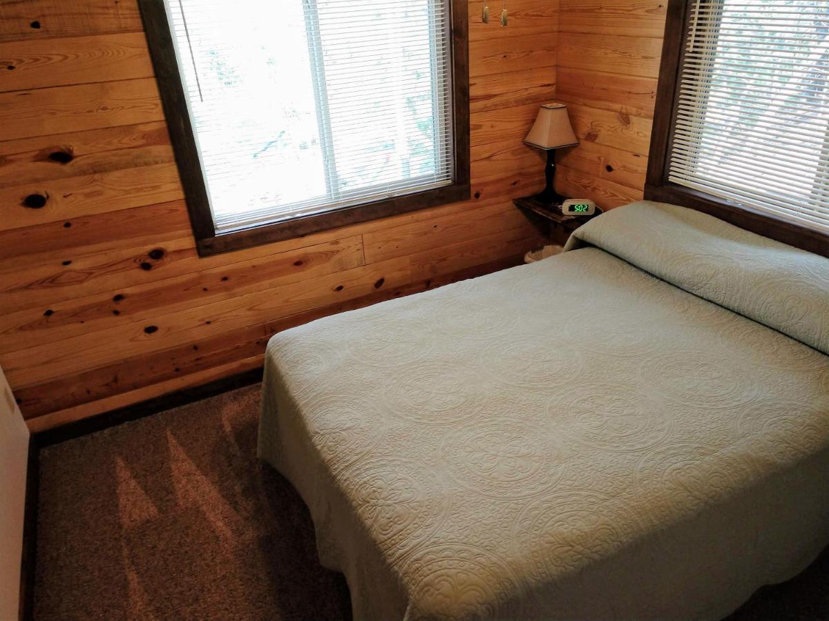 | Freedom Ridge Cabins