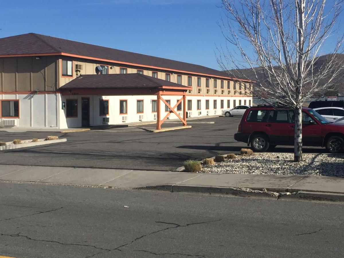 | Super 8 by Wyndham Carson City