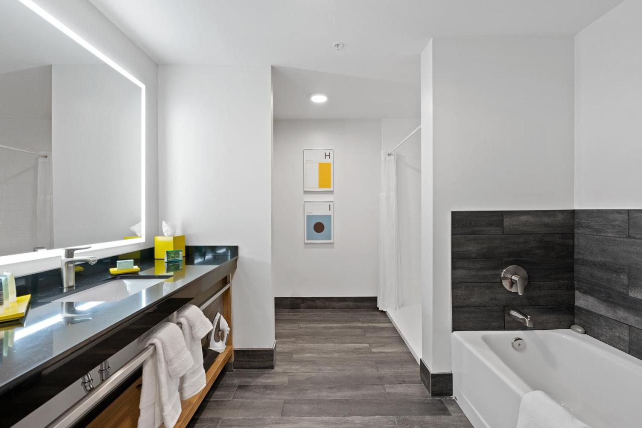 King Suite Water View Mobility Access Roll in Shower - Non Smoking at Hotel Indigo Everett - Waterfront Place by IHG