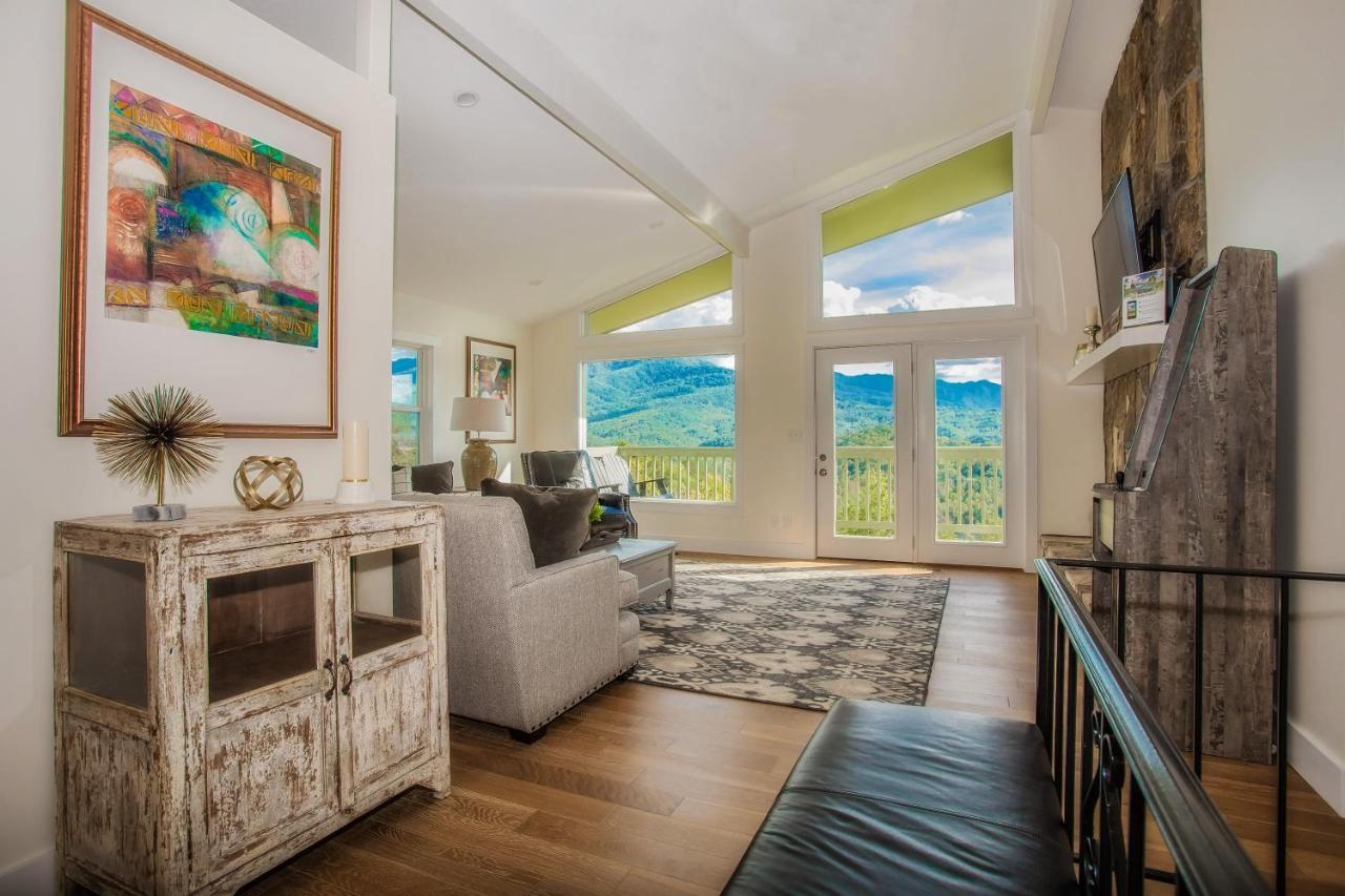 | Leconte Mountain Breeze