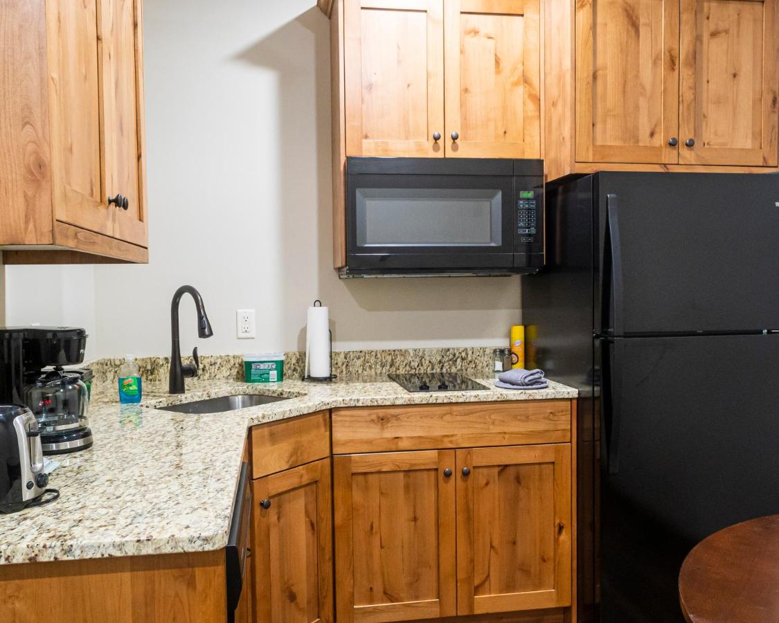 Deluxe King Suite at Sawtelle Mountain Resort