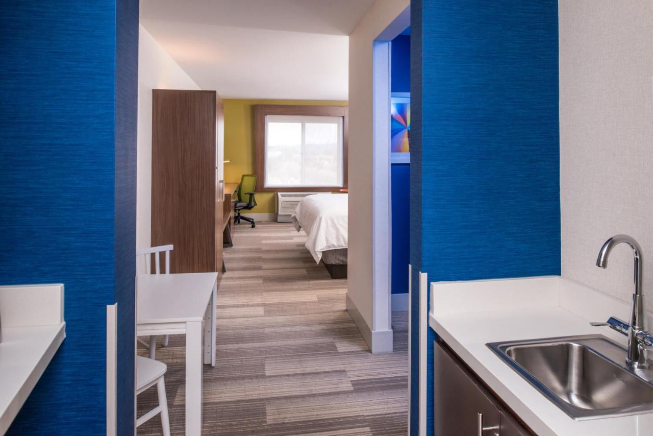 | Holiday Inn Express Sierra Vista, an IHG Hotel