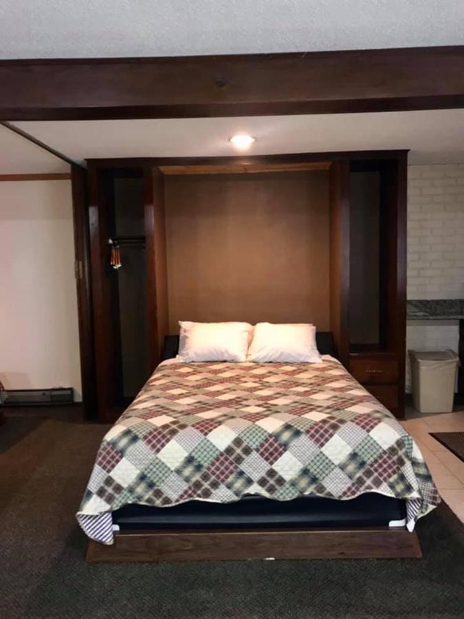 | Centerstone Resort Lake-Aire