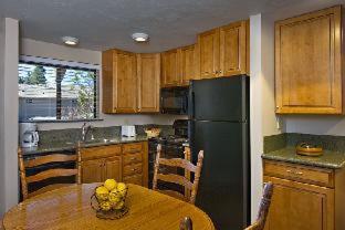 Room #32106212 at Tahoe Lakeshore Lodge & Spa