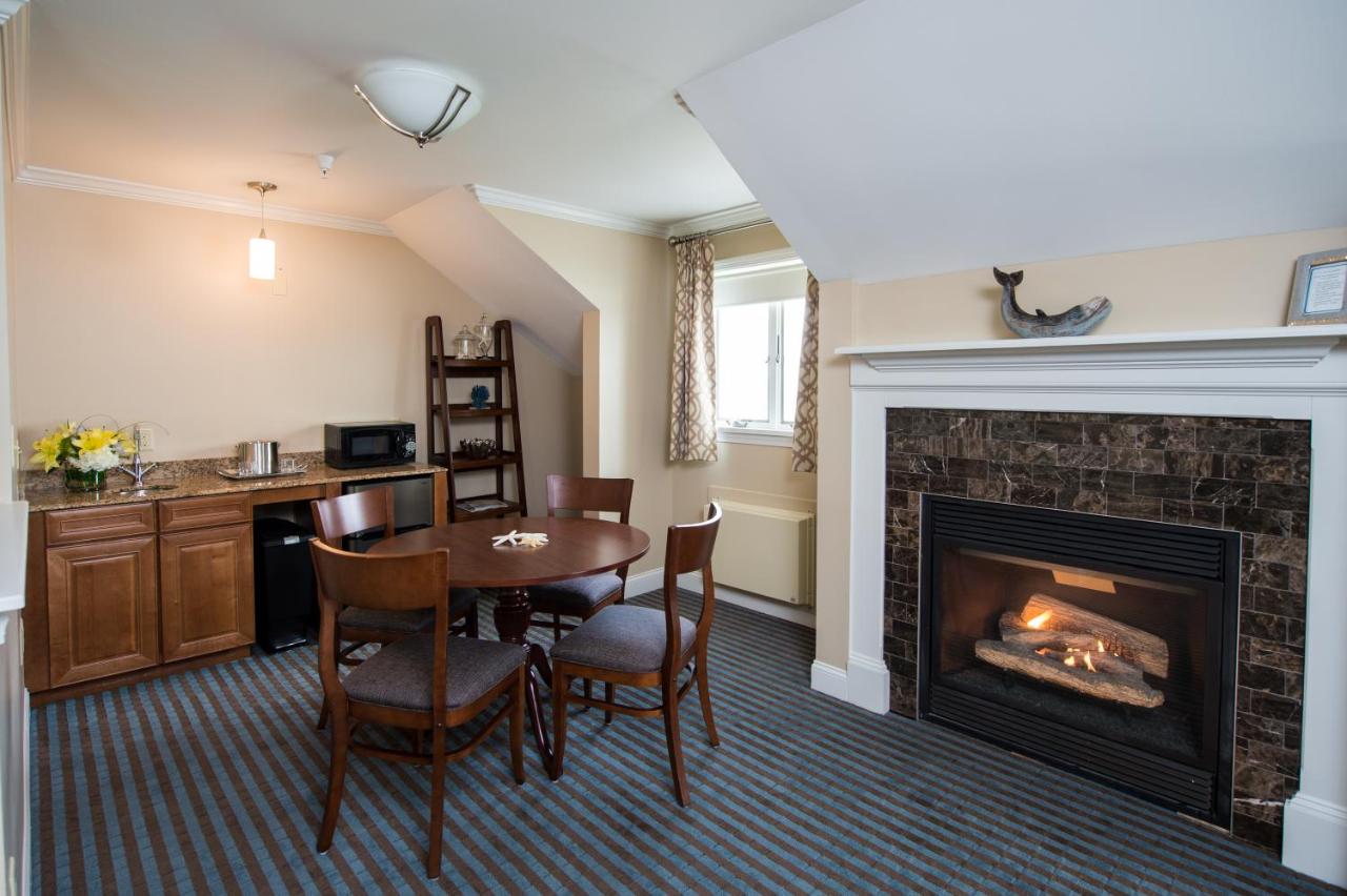 | Union Bluff Hotel