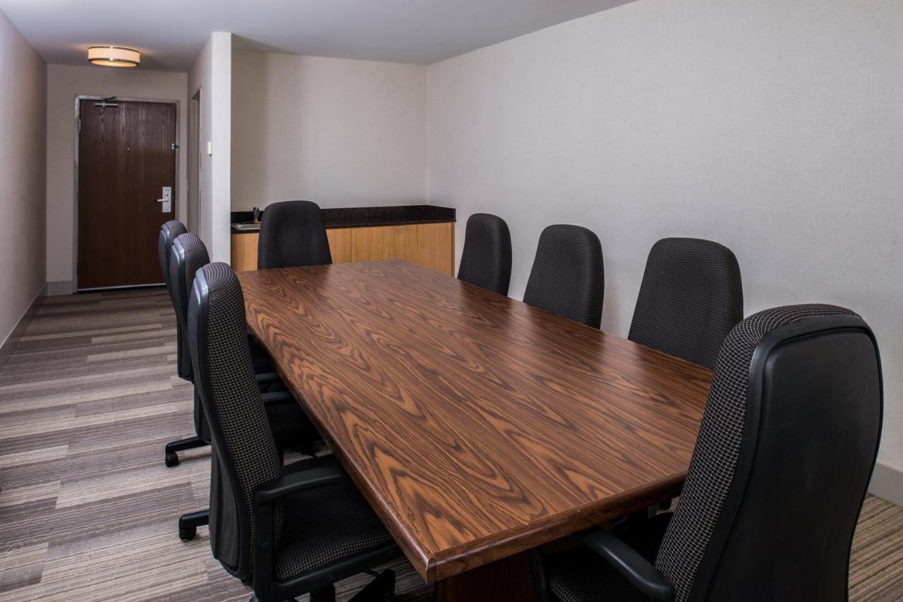 | Holiday Inn Express Sierra Vista, an IHG Hotel