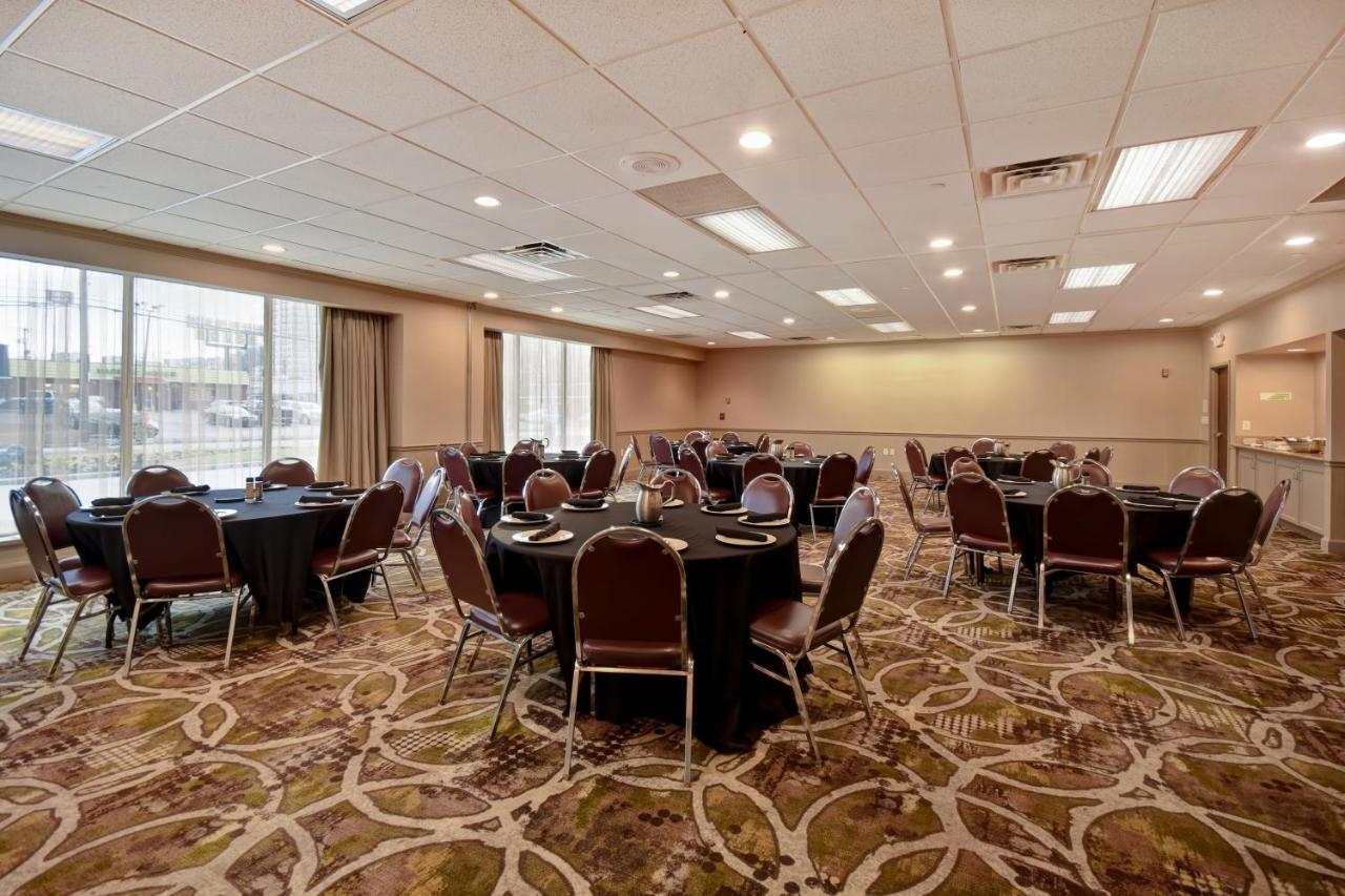  | Holiday Inn Cincinnati-Riverfront, an IHG Hotel