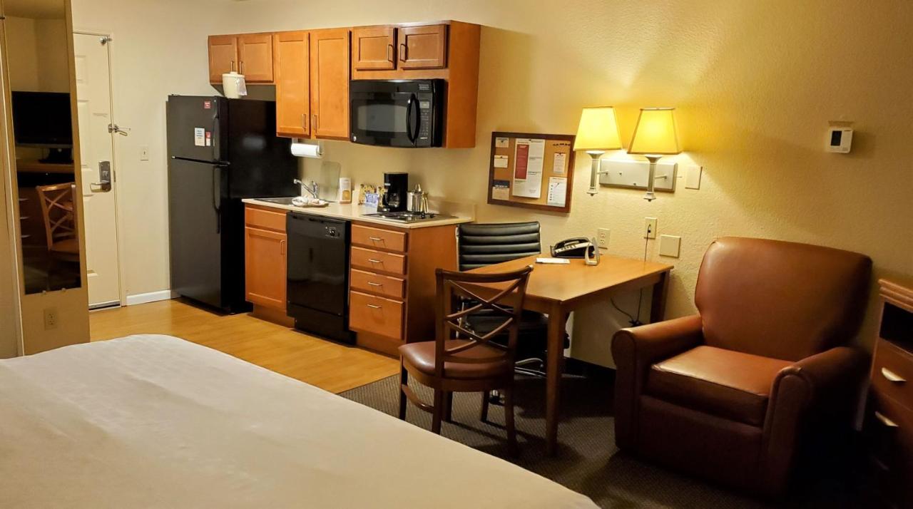  | Candlewood Suites Fayetteville, an IHG Hotel