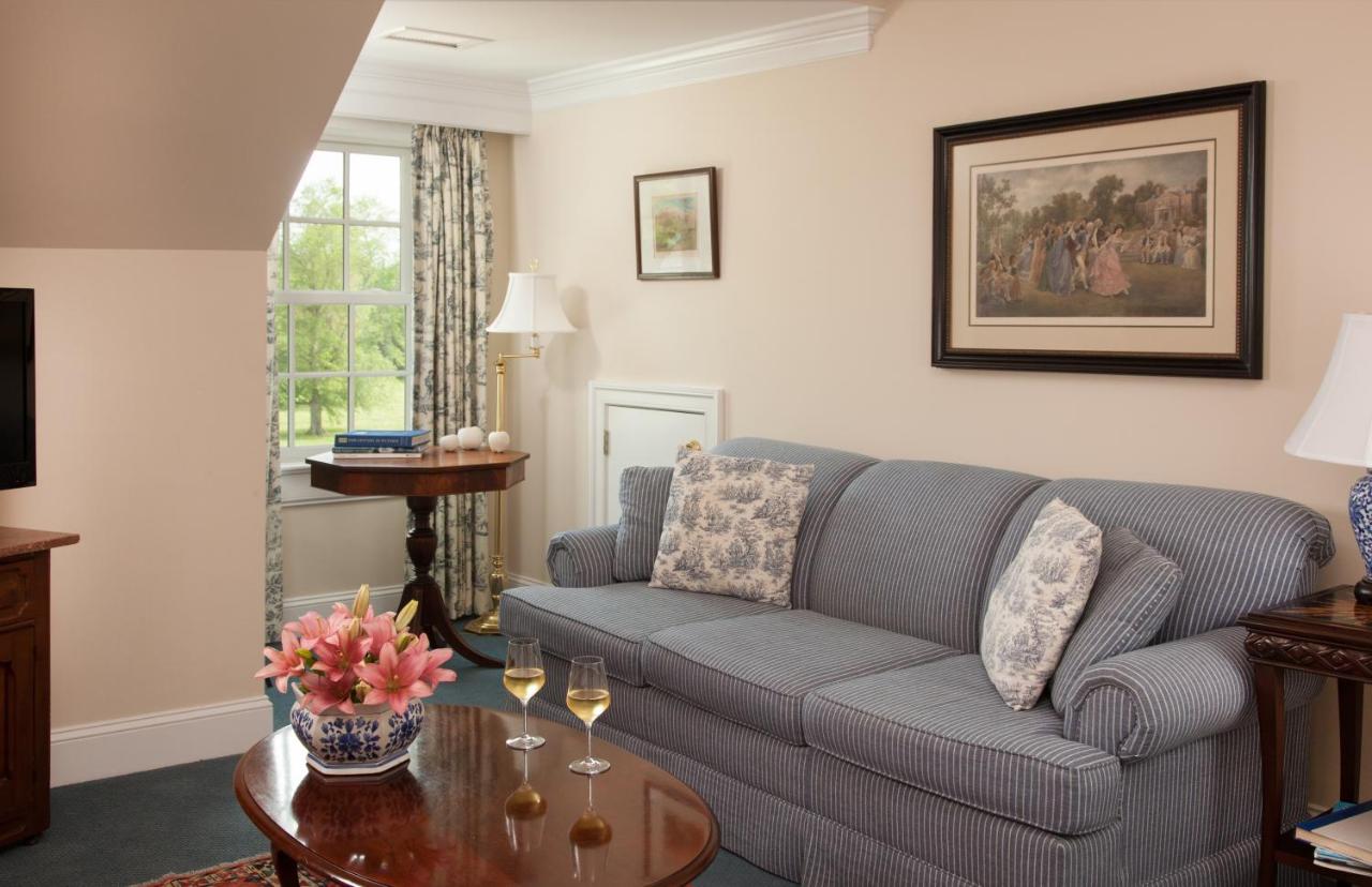 | Inn at Warner Hall