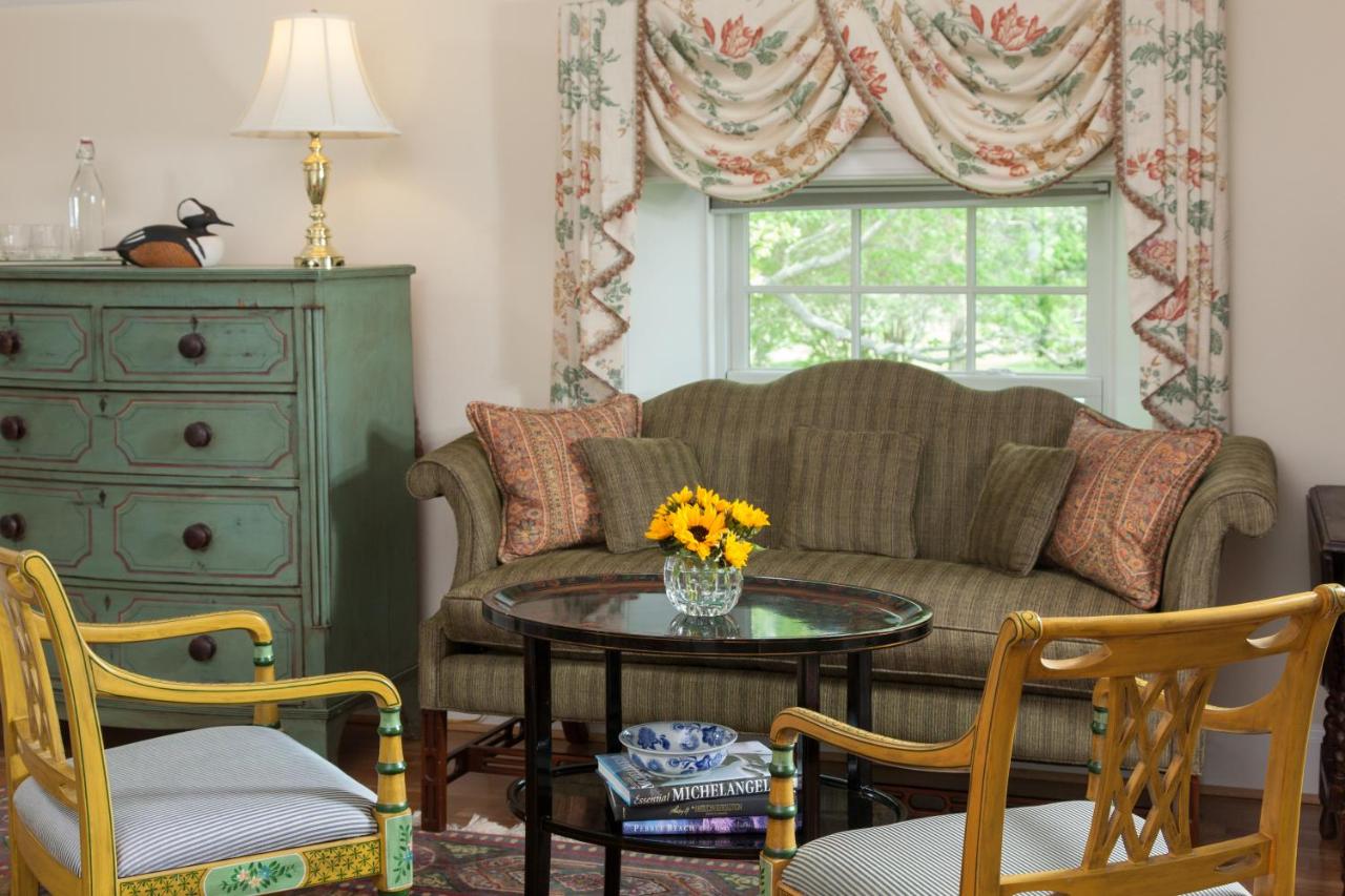 | Inn at Warner Hall