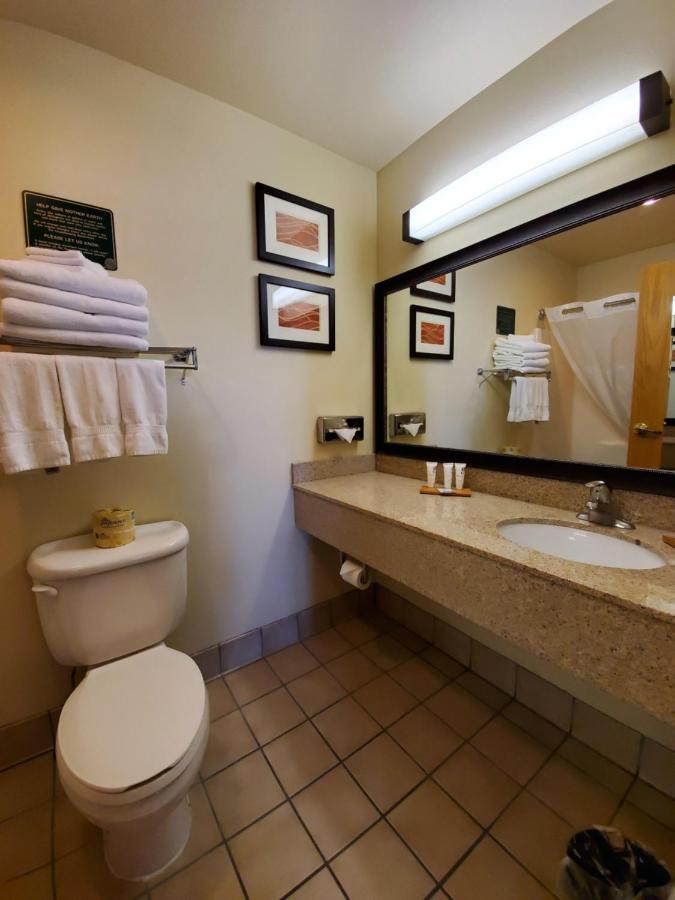 King Room - Non-Smoking at Country Inn & Suites by Radisson, Bend, OR