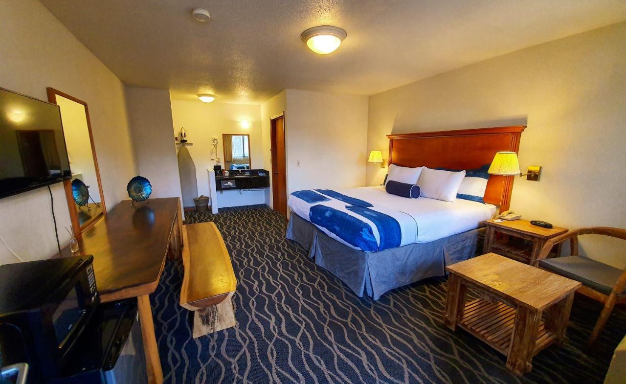 | PIER BLUE INN Old Saybrook - Essex