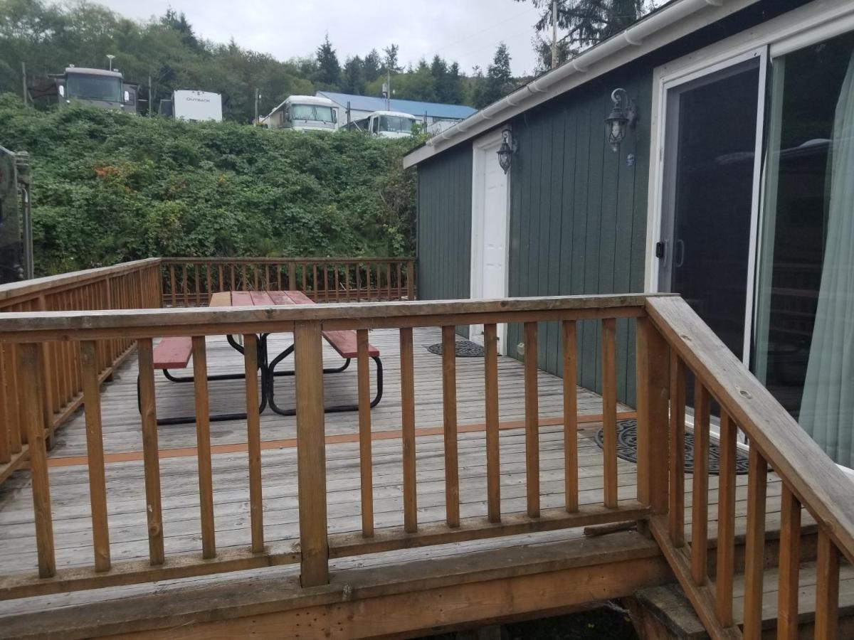 | Paradise Cove RV Resort & Marina