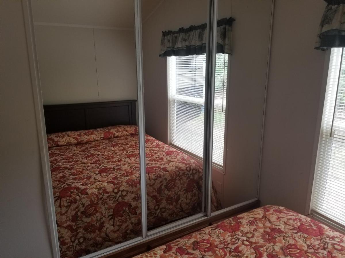 | Paradise Cove RV Resort & Marina