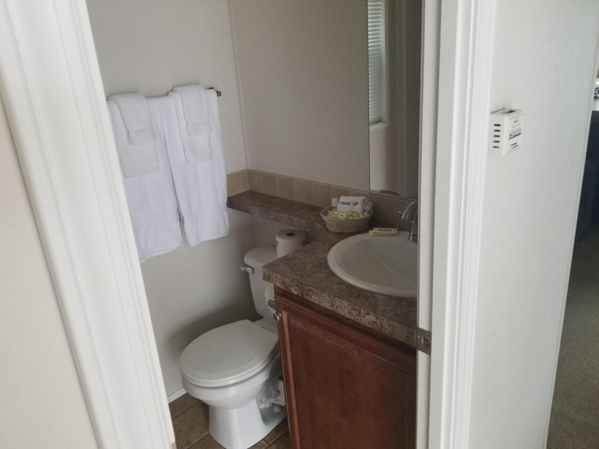 | Paradise Cove RV Resort & Marina