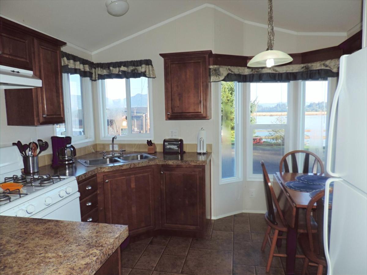 | Paradise Cove RV Resort & Marina